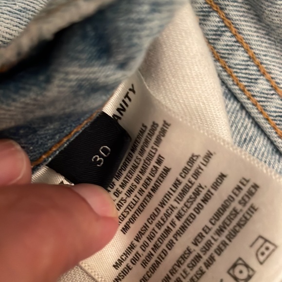 🎉host pick🎉Citizens of Humanity Marlow Vintage Short in Taormina - Picture 4 of 5